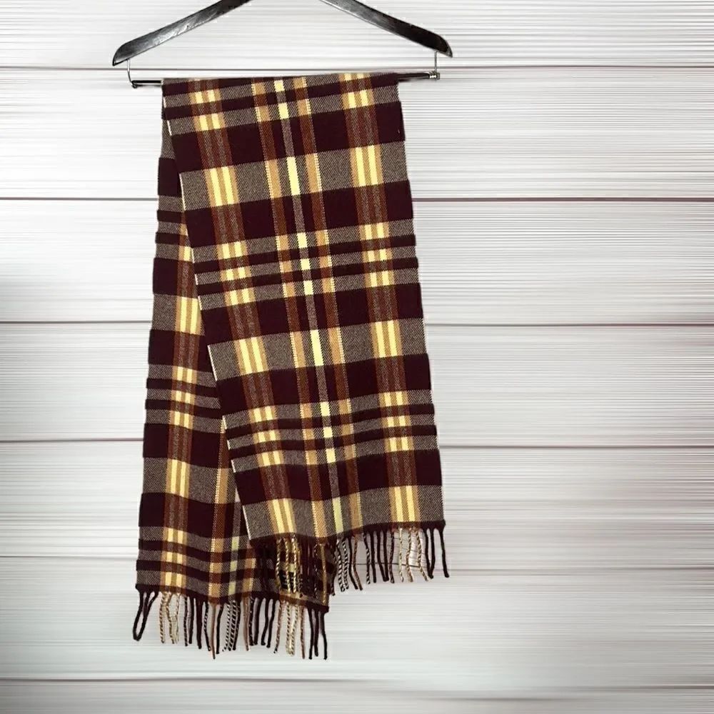 Vintage 100% Pure New Wool England Tartan Plaid Scarf 57x11,5 inches.